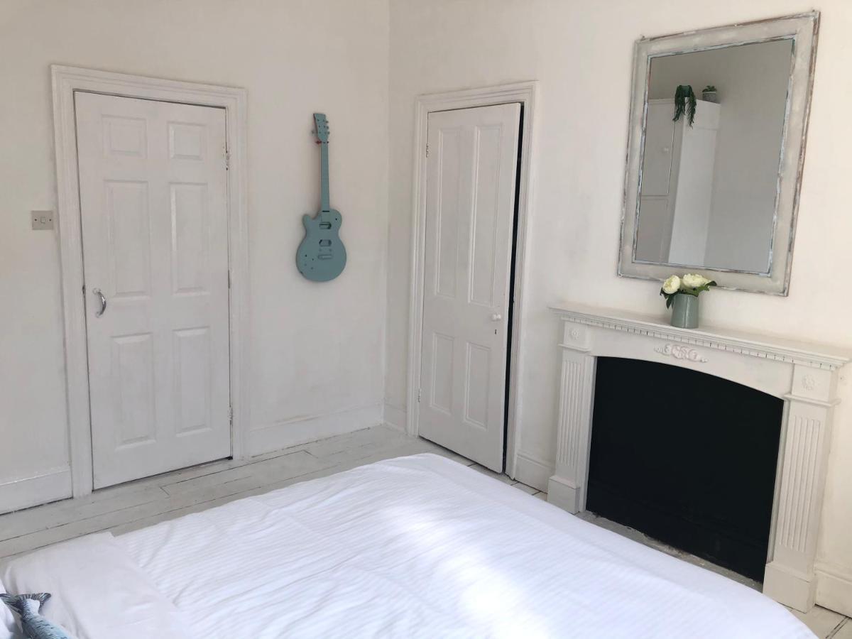 New! Seaside Central Scarborough Apartment Extérieur photo
